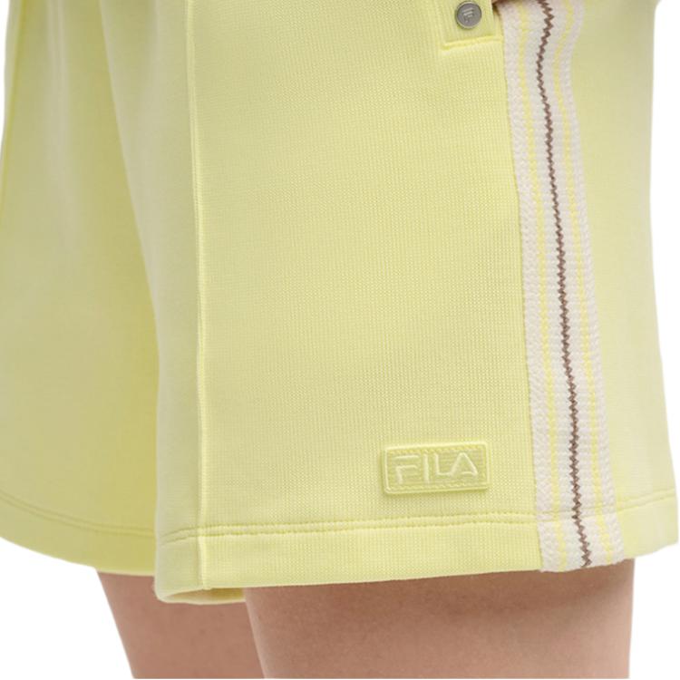 Fila Original Fashion Simple Versatile Three-Quarter Casual Shorts Women Shorts Duck-Yellow F51W519601F-YE