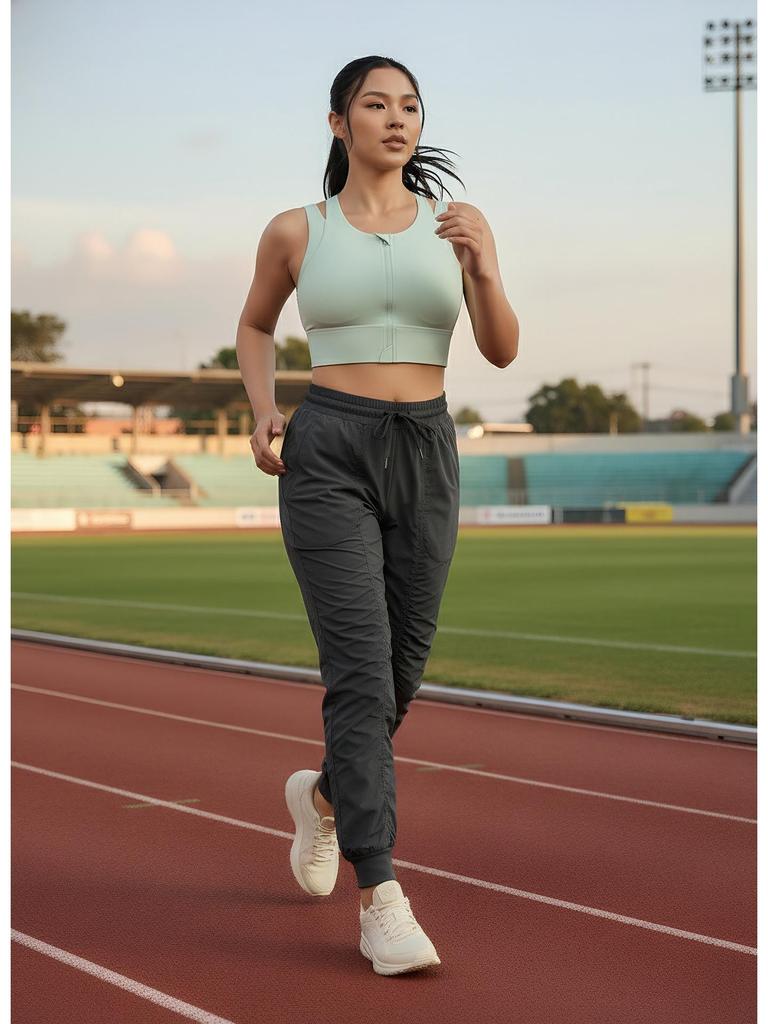 Light Green Front Zip Sports Bra with Fixed Pad: Shockproof and Stylish for Women