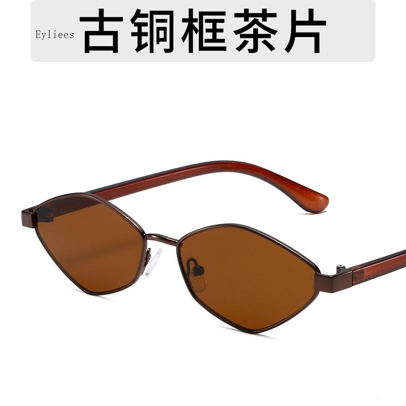 

Fashion Irregular Polygon Cat Eye Sunglasses Women Retro Clear Ocean Lens Shades UV400 Trending Men Small Sun Glasses gafas