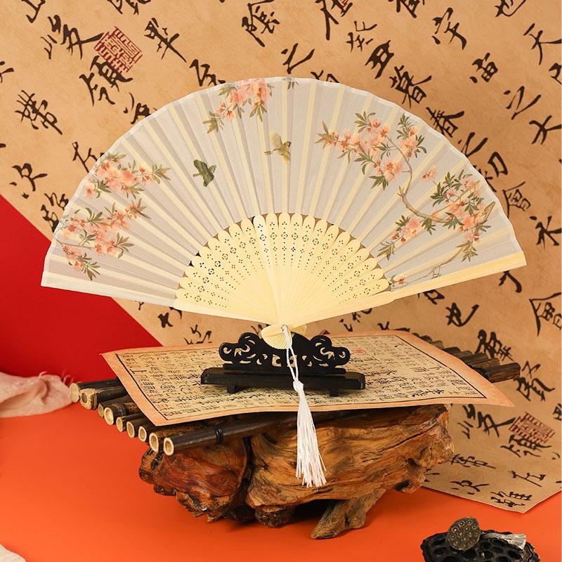 Bamboo Chinese Style Folding Fan Vintage Silk Folding Fan Shank Classical Dance Fan Tassel Elegent Female Hand Fan Home Decor