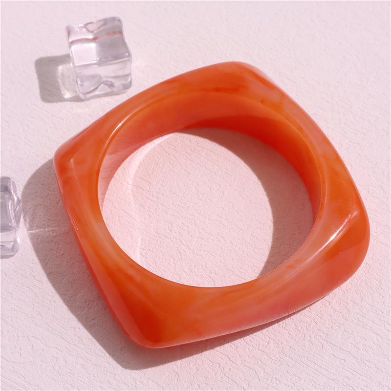 2026 Trend Acryl Übertrieben Unregelmäßig Geometrische Armreifen für Damen Harz Bunt Statement Armband Schmuck Geschenke