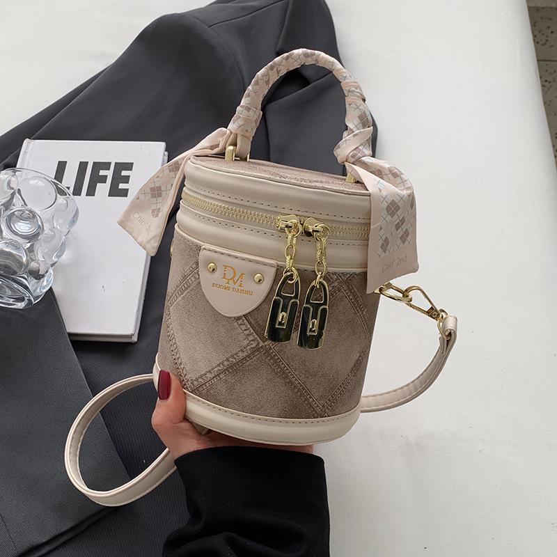 

Сумка Niche Design женская новинка 2024 года, летняя сумка-мессенджер высокого класса в иностранном стиле, популярная портативная сумка-ведро