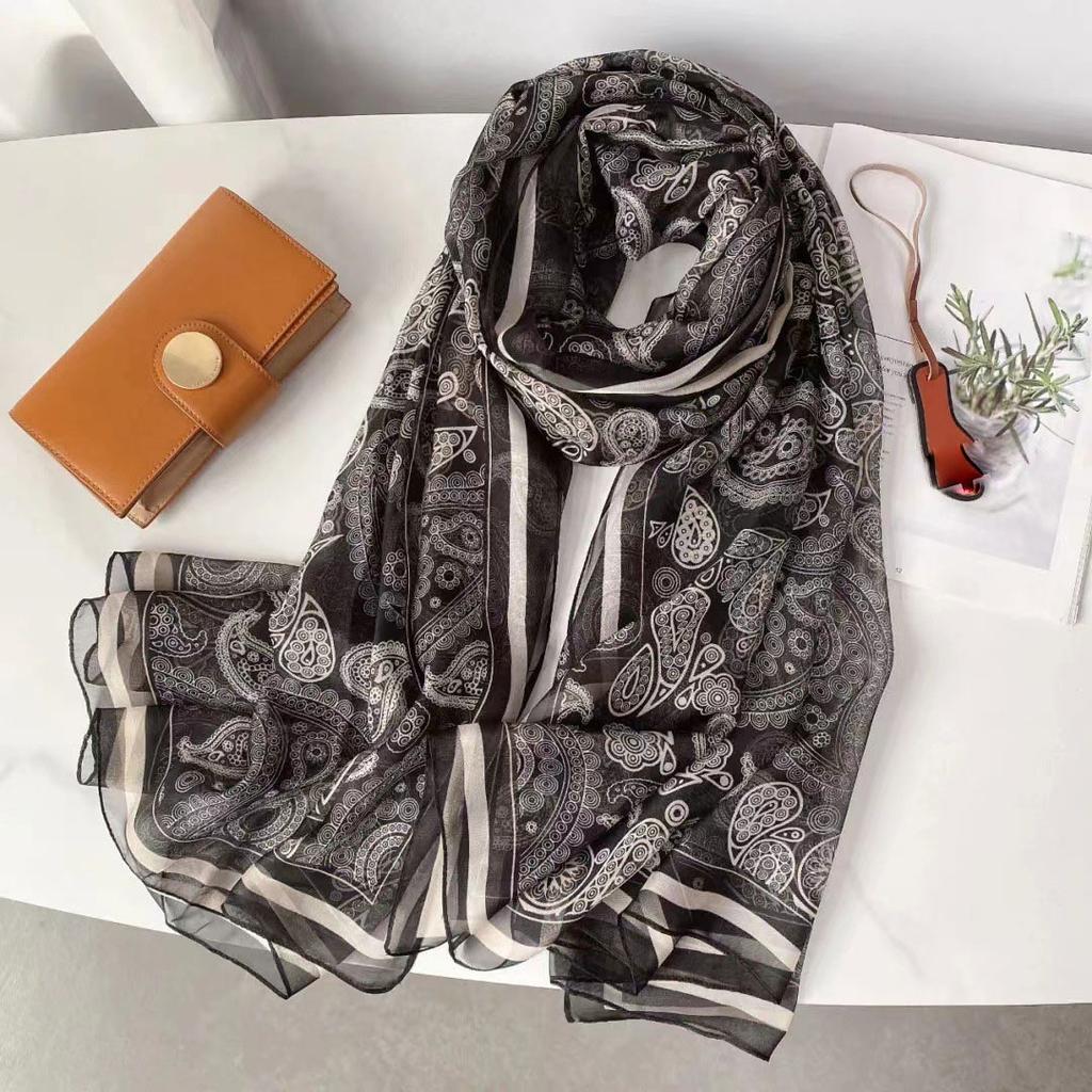 Silk Scarf Fashion Design Neck Foulard Female Luxury Hijab Women Warm Beach Scarves Echarpe Shawl Large Wrap Echarpe Bandana