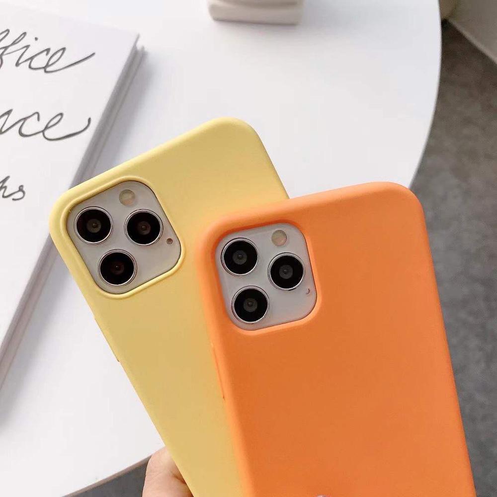 Funda de Silicona con Cordón para iPhone 11 12 13 14 15 Pro Max Color Caramelo Cubierta Trasera Suave con Cordón para el Cuello.
