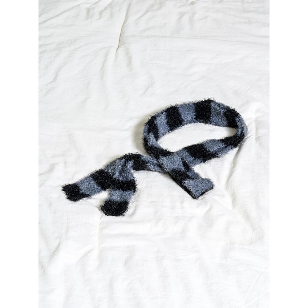 Daiso Two Tone Fur Mini Shawl 180 X 4 Cm Black   Grey