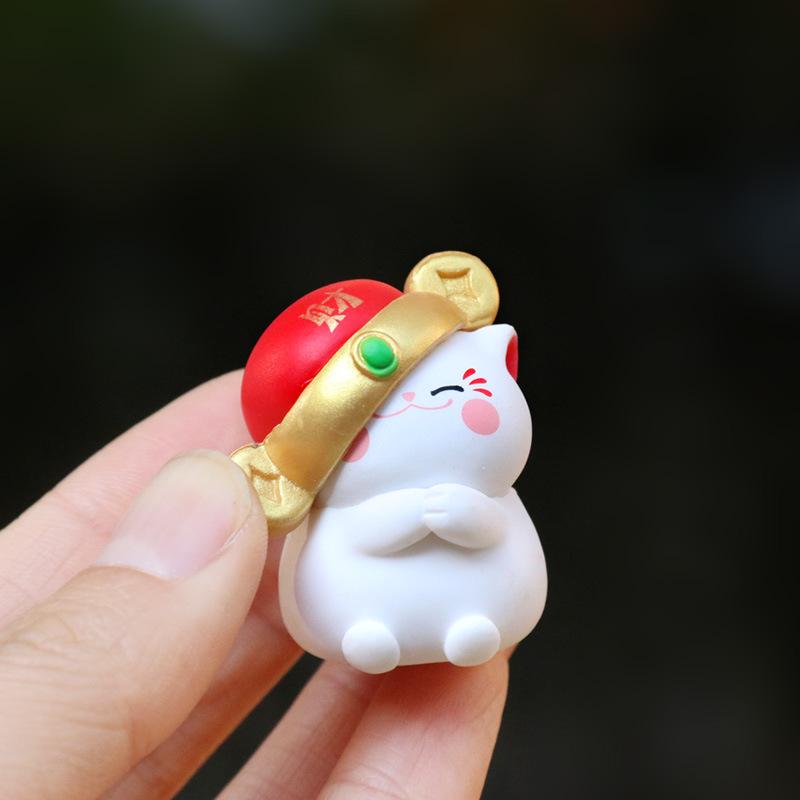 Lucky Cat Figurine - Mini Fortune Decoration for Desktop or Car