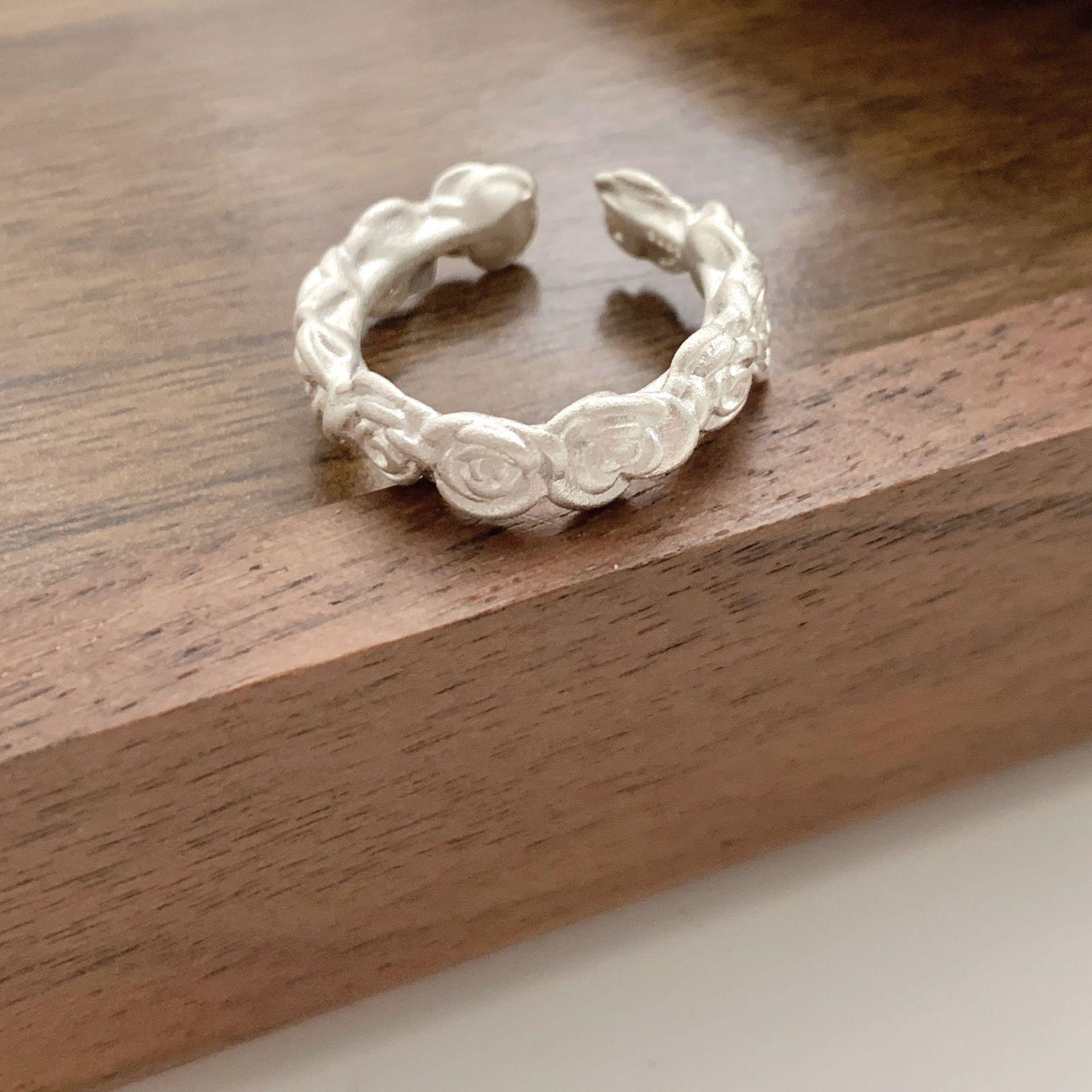 Elegant Rose Flower Ring: Women s Fashionable Adjustable Open Ring with Unique Design for Index Finger Adjustable Open