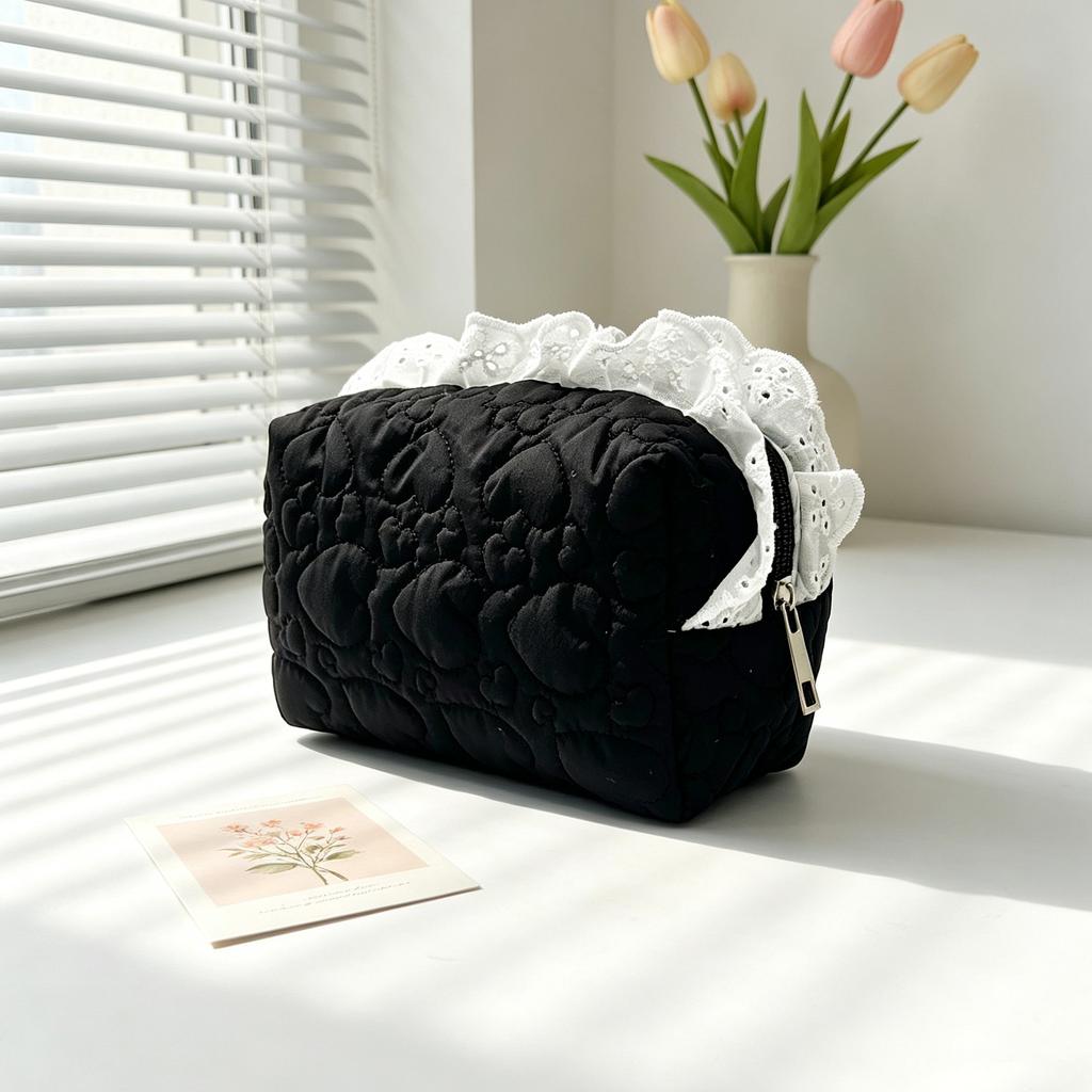 Lace Floral Plaid Makeup Bag Large Capacity Portable Multifunctional Toiletry Bag Cute Travel Storage Bag Cosmetic Accessories