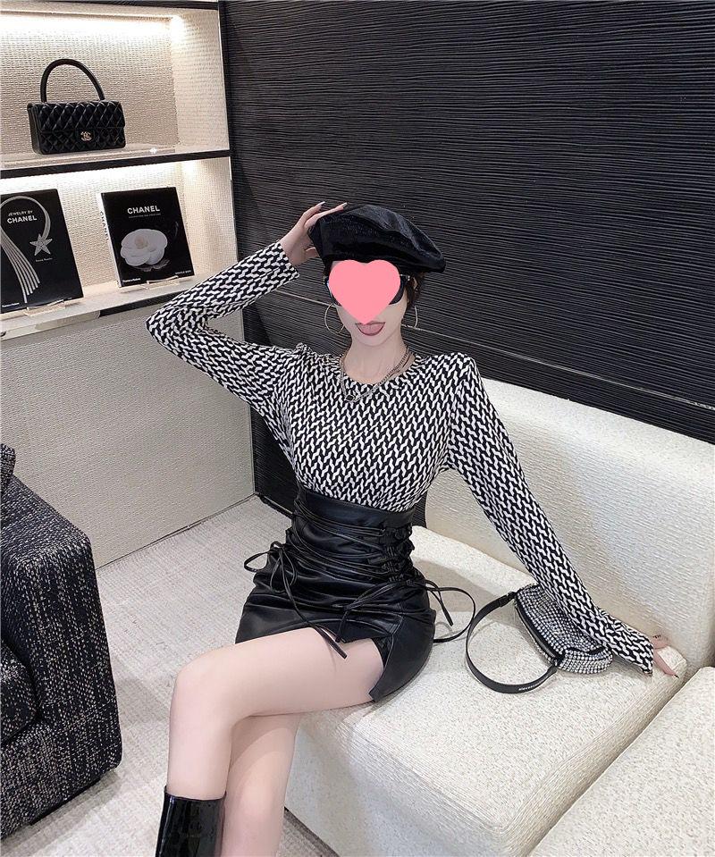 2025 New Autumn/Winter Petite High-Waisted Split Leather Midi Skirt for Women - Spicy Girl Collection