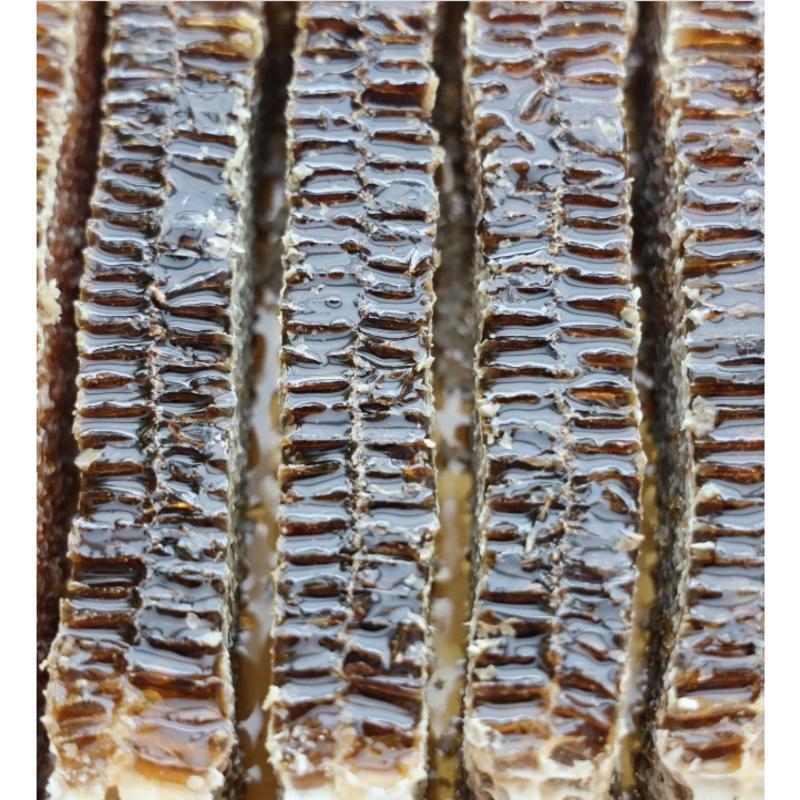 Dárková sada medu z pláství Med 100% balení Včelí úl Původní plástvový med, 110g, 1 kus