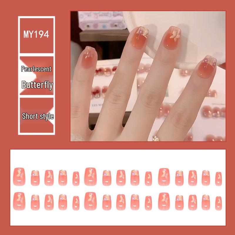 Chasing Light Cat's Eye Crystal Nails: Handmade, Detachable, Flash Diamond Design for Trendy, Stylish Looks.