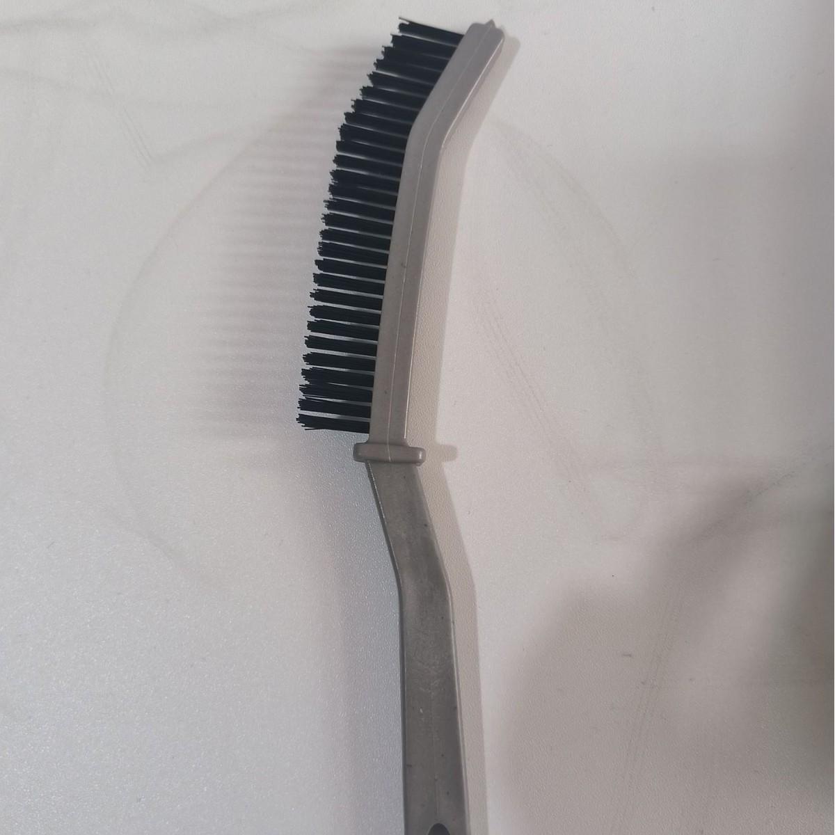 Multifunctional Household Cleaning Brush - Ideal for Bathroom, Sink, Faucet, Toilet, Bathtub, Kitchen Windows, and Crevices.