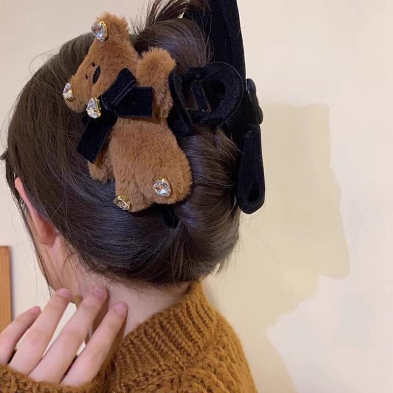 1pc Autumn and winter plush teddy bear bow clip double-sided black hair clip velvet disc hair shark clip hair accessory