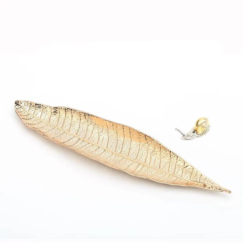 

Медный сплав, держатель для благовоний в виде лодки с улиткой, декор для дома, чайного домика, подарок, металлическое основание