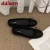 Fashion Fashion Round Toe Women Flats Slip On Shoes Casual Soft Footwear Lace Up Female Shallow Ladies Flats With Shoes