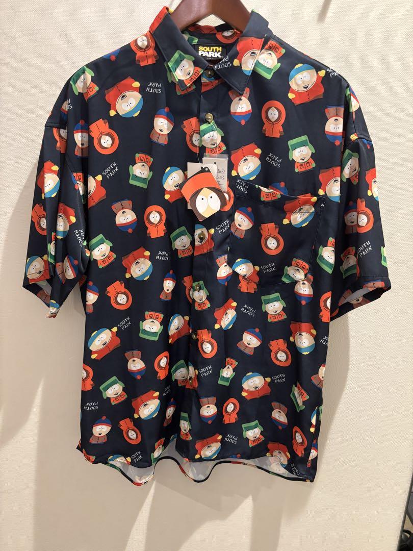 

[Б/У] Футболка с коротким рукавом с принтом по всей поверхности SOUTH PARK