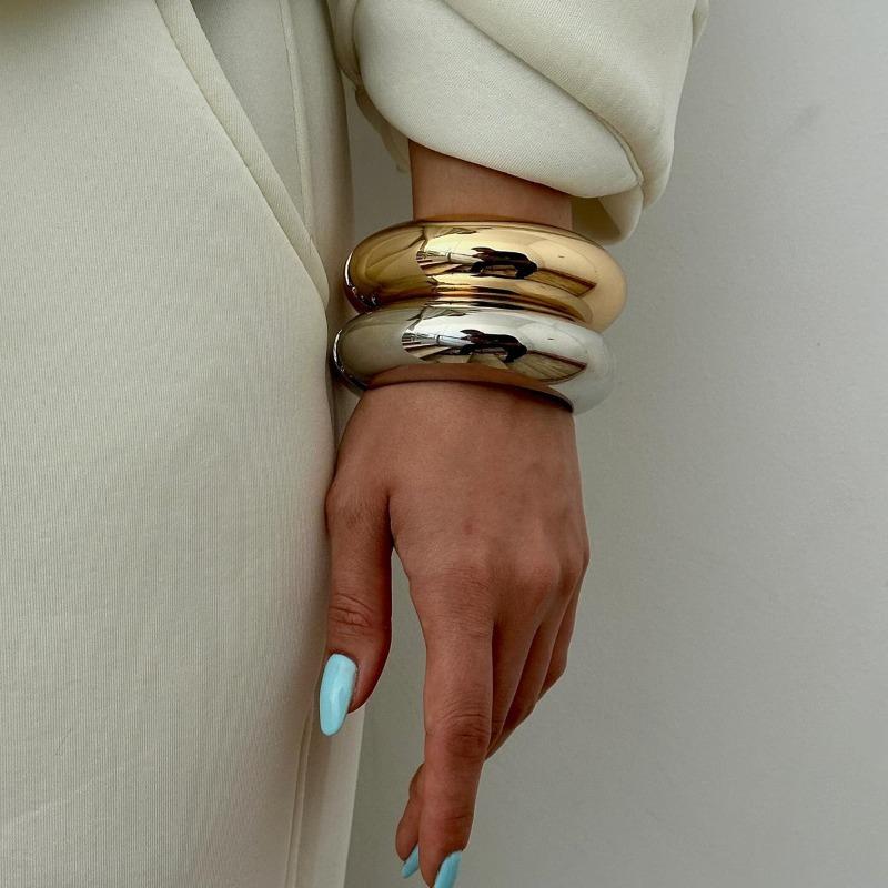 Plain circle bracelet jewelry female personality exaggerated design photosensitive surface alloy bracelet open bracelet