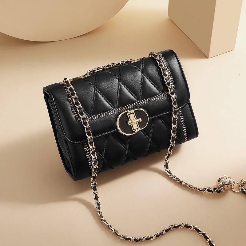 St&Sat Quilted Chain Shoulder Crossbody Bag