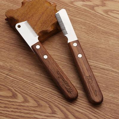 Câini – Produse pentru îngrijirea blănii câinilor