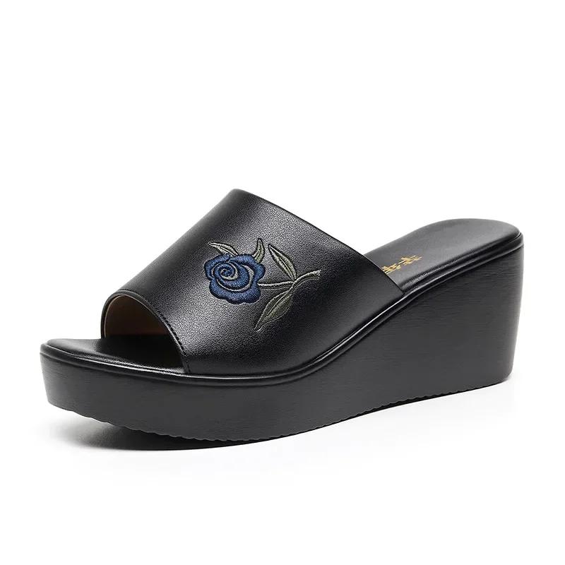 6cm Kleine Größe 32-43 Bequeme Blumenstickerei Keilabsatz Hausschuhe 2024 Damen Mittlere Absätze Plateau Clogs für Büro Strand Mama