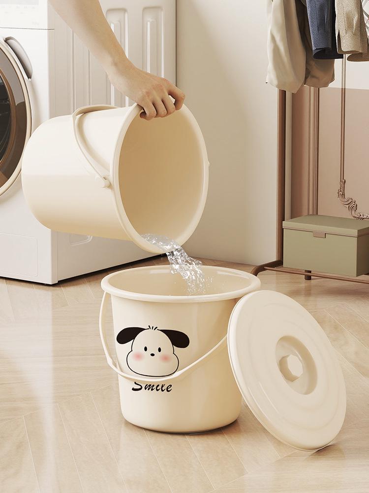 Small Multi-Purpose Thickened Plastic Bucket with Lid for Household, Outdoor, Fishing, and Painting Activities