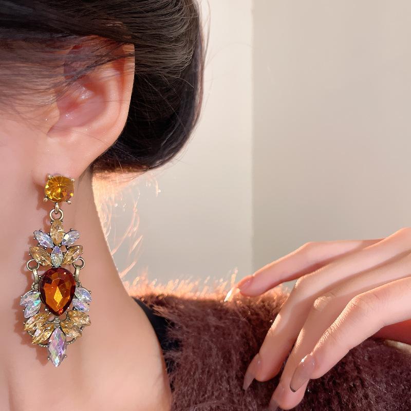 Vintage Retro Sparkling Rhinestone Earrings For Women