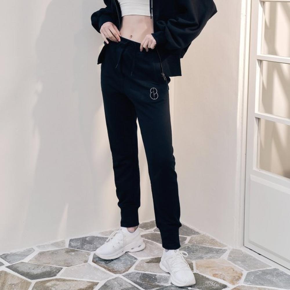 Huit Boucle Embroidery Jogger Pants Htwjg2k06t