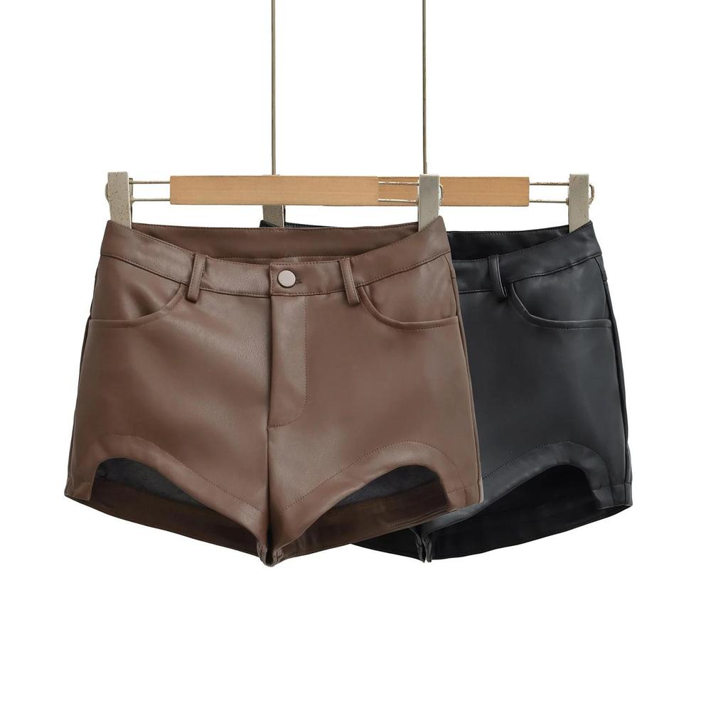 American Retro Style Slimming PU Leather Shorts with Hip Padding for Petite Figures
