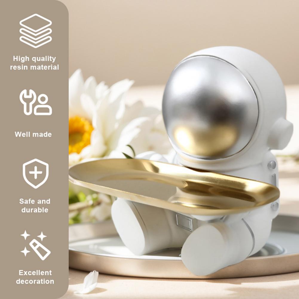 Astronaut Piggy Bank Resin Astronaut Ornament Space-themed Astronaut Key Holder Snack Tray for Office Bedroom Decor for Storage