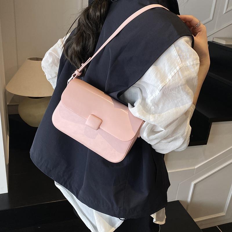 Today's popular small square bag summer new niche underarm fashion versatile shoulder messenger bag