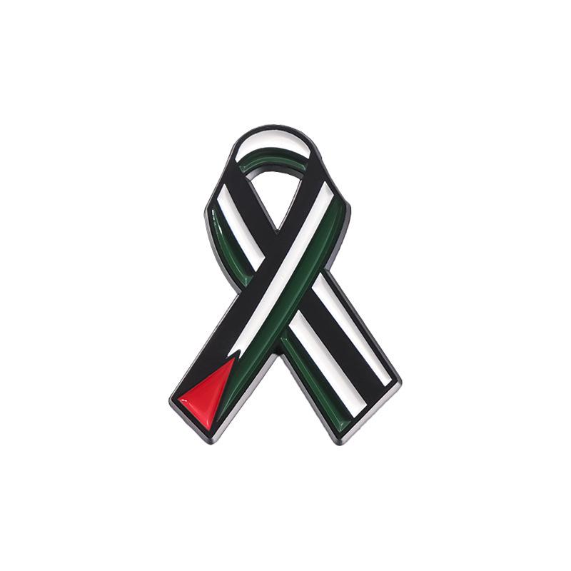 

Creative Palestine Flag Heart Brooch: Metal Badge Peace Accessory