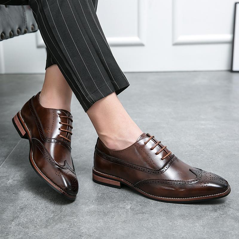 Fashion Gentleman Business Dress Shoes Men Shoes Black Brown Retro Casual Office Business Block Party Shoes PU Size 38-48 Men Shoes