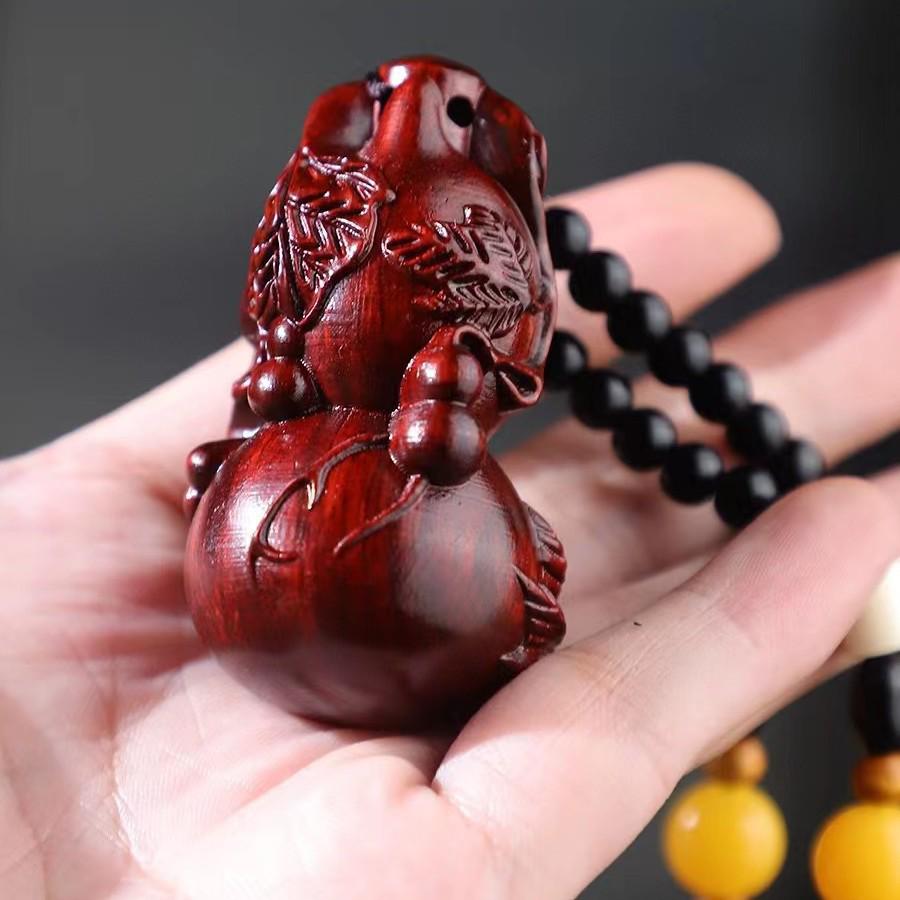 Sandalwood Pixiu Handheld Carved Pendant Ornament - Douyin Craft Gift