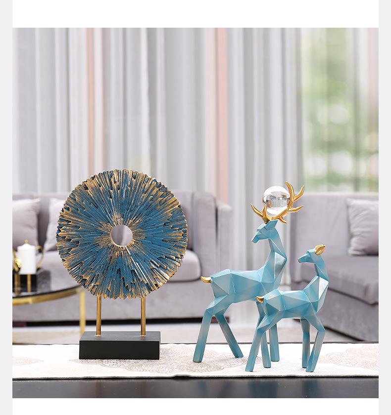 Nordic Style Modern Deer Ornament - Creative Animal Design for Home Decoration and Gifts
