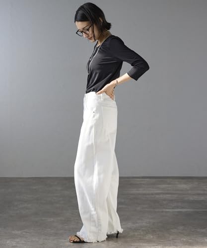 [BONMAX] Basic Round Neck Three-Quarter Sleeve Cut and Sew Top for Women