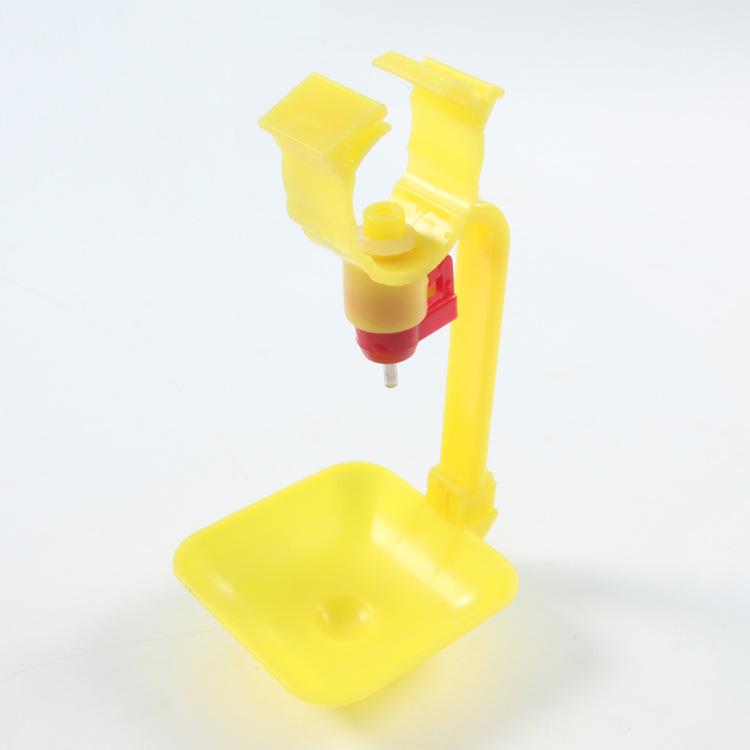 Abeveratoio a Nipplo per Polli con Tazza Sospesa e Valvola a Sfera in Acciaio Integrata