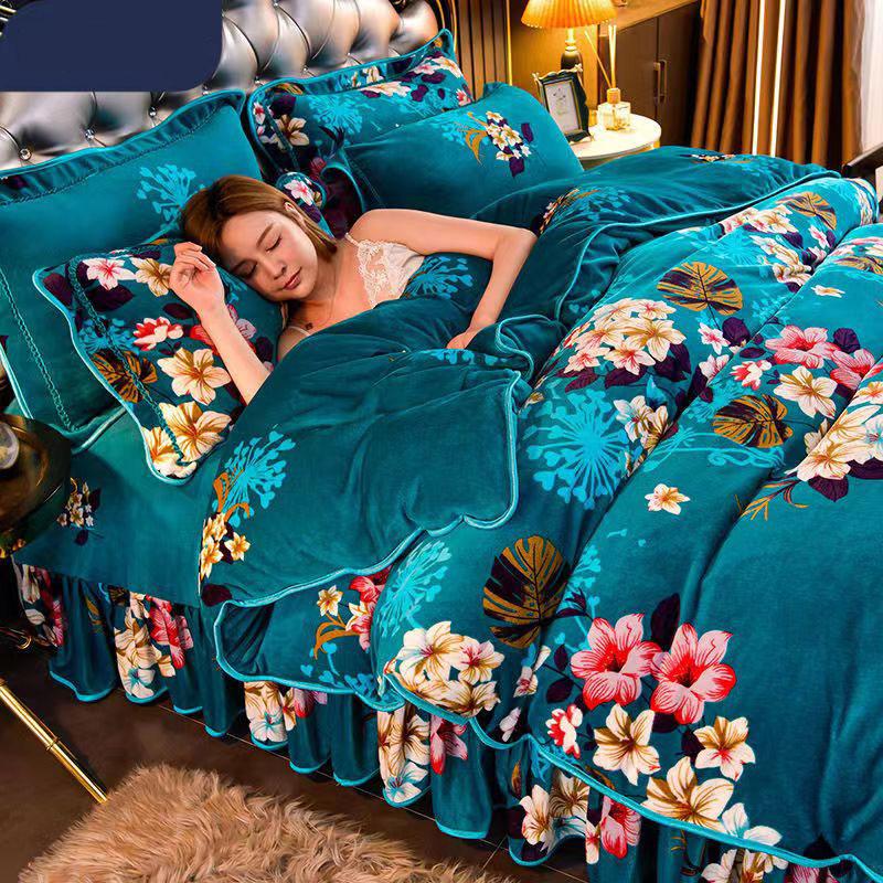 King Size/Queen Size/Twin Size Winter Milk Fleece Postýlka Sukně Povlak na polštář Povlak na polštář Čtyřdílná sada Zahuštění Teplé Jednoduché povlečení Vysoká kvalita