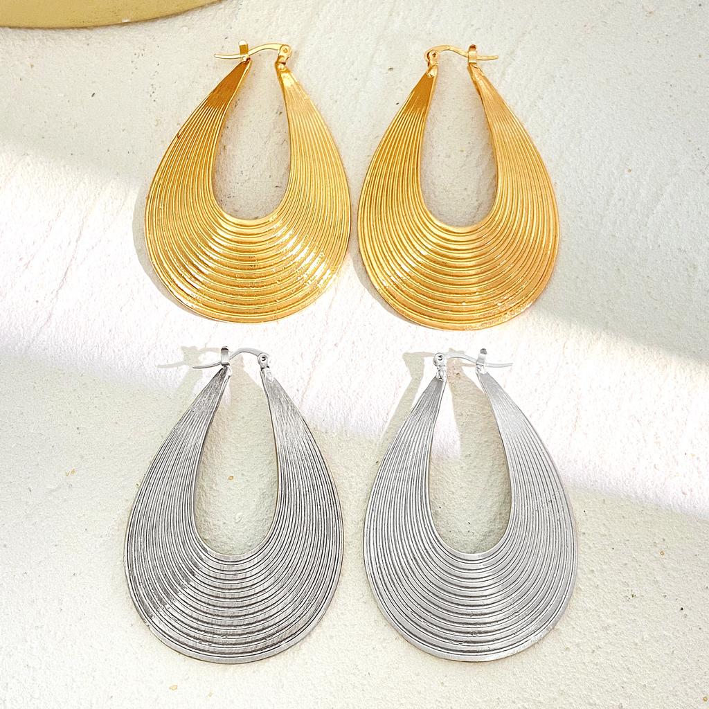 High-quality 2026 Jewelry, Niche Design, Personalized Earrings, Exaggerated Retro Geometric Curved Striped Water Drop Stud Earrings