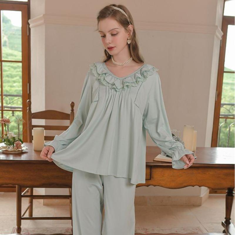 Sweet Pajamas Set for Women, Long-sleeved Home Wear for Autumn .Spring and Autumn