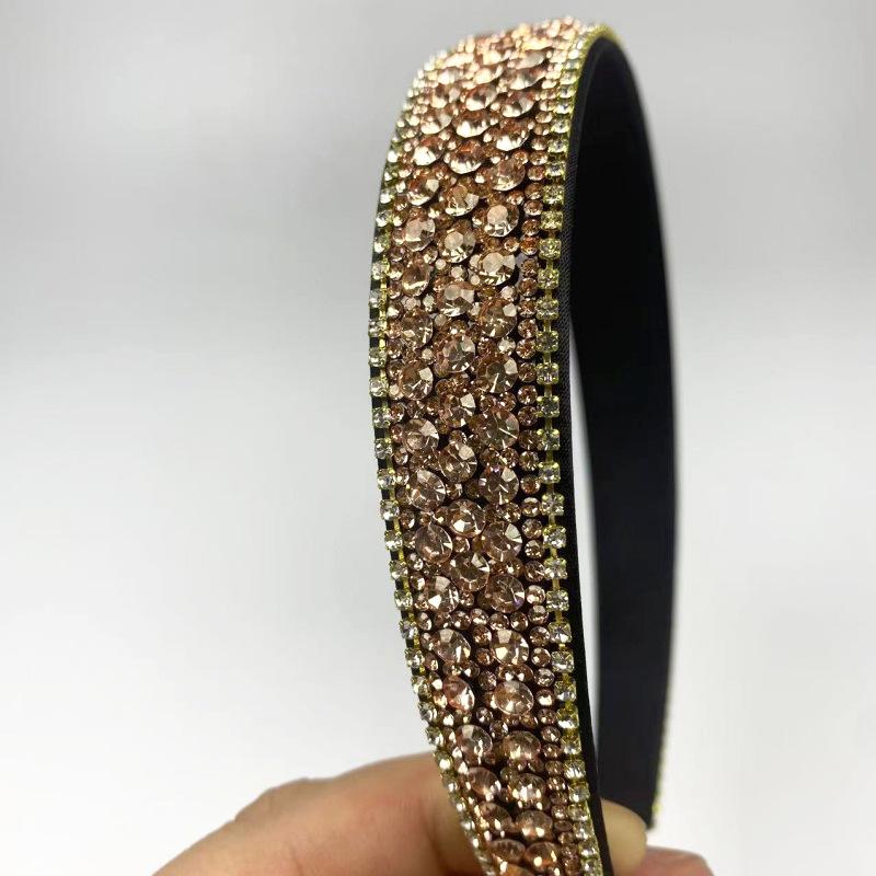 Modisches Strass Anti-Rutsch Stirnband: Retro-Stil, Vollständig mit Diamanten besetzt, Lichtluxus-Haaraccessoire