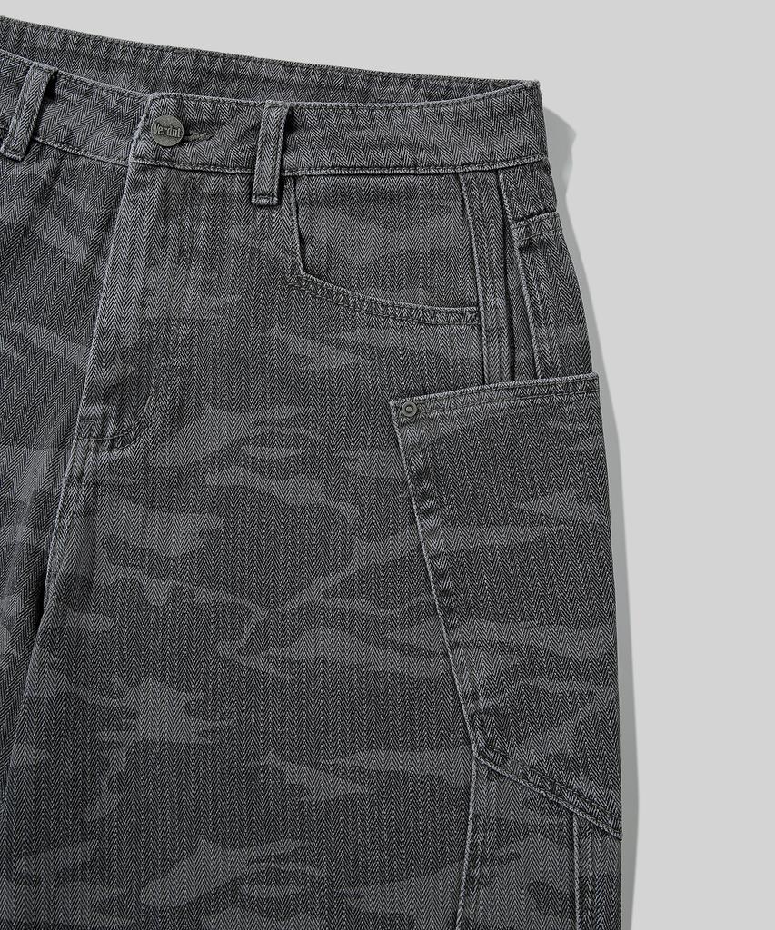 Beodeonteu Curved Cut Camo Herringbone Wide Cotton Pants [Charcoal]