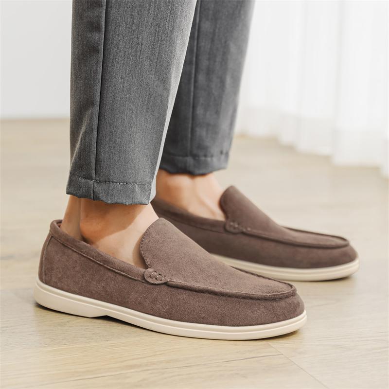 Fashion New Moccasins Breathable Male Slip on Flats Handmade Soft Men Loafers Business Boat Shoes Fashion Men's Casual Walking Shoes