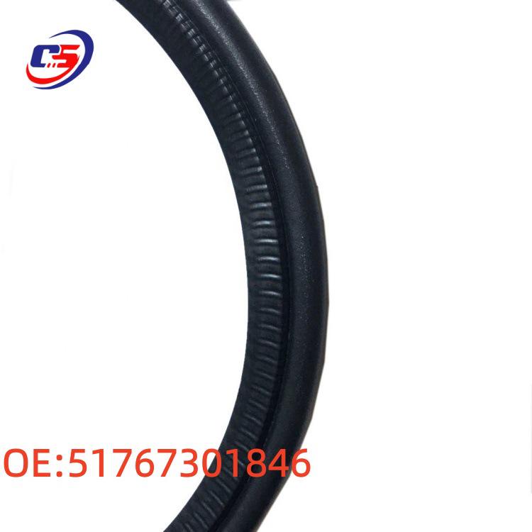 Těsnicí lišta víka kufru BMW X3 F25 (2007-2016) 51767301846