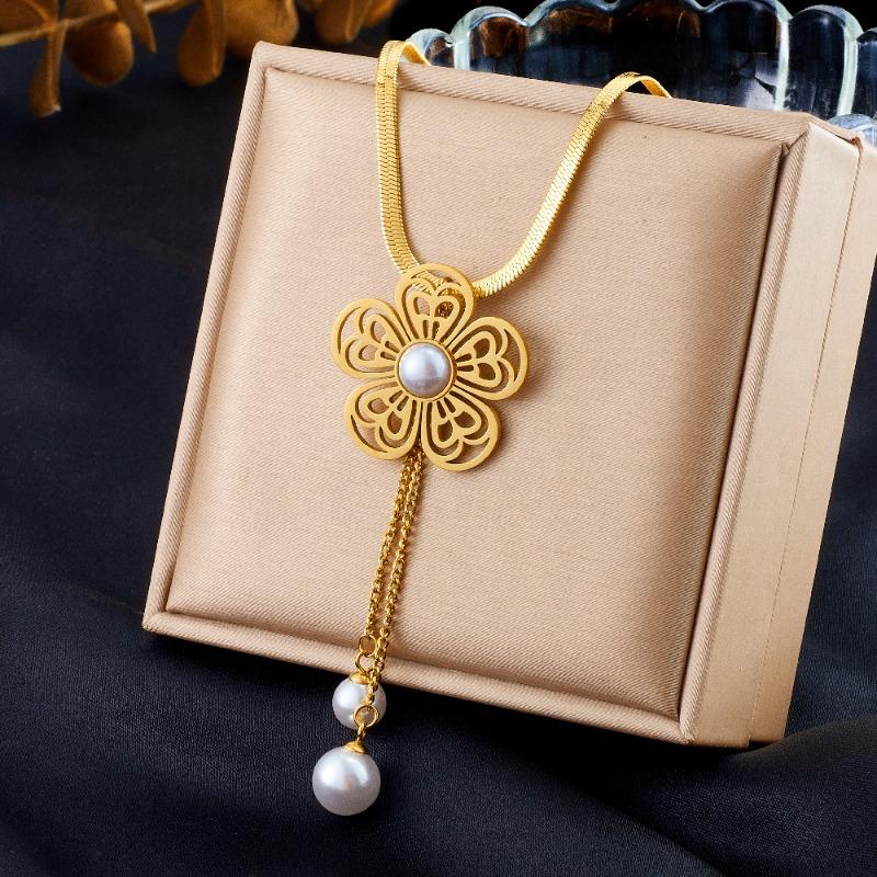 Gold Tone Flower Pearl Jewelry Set Snake Chain Necklace and Stud Earrings