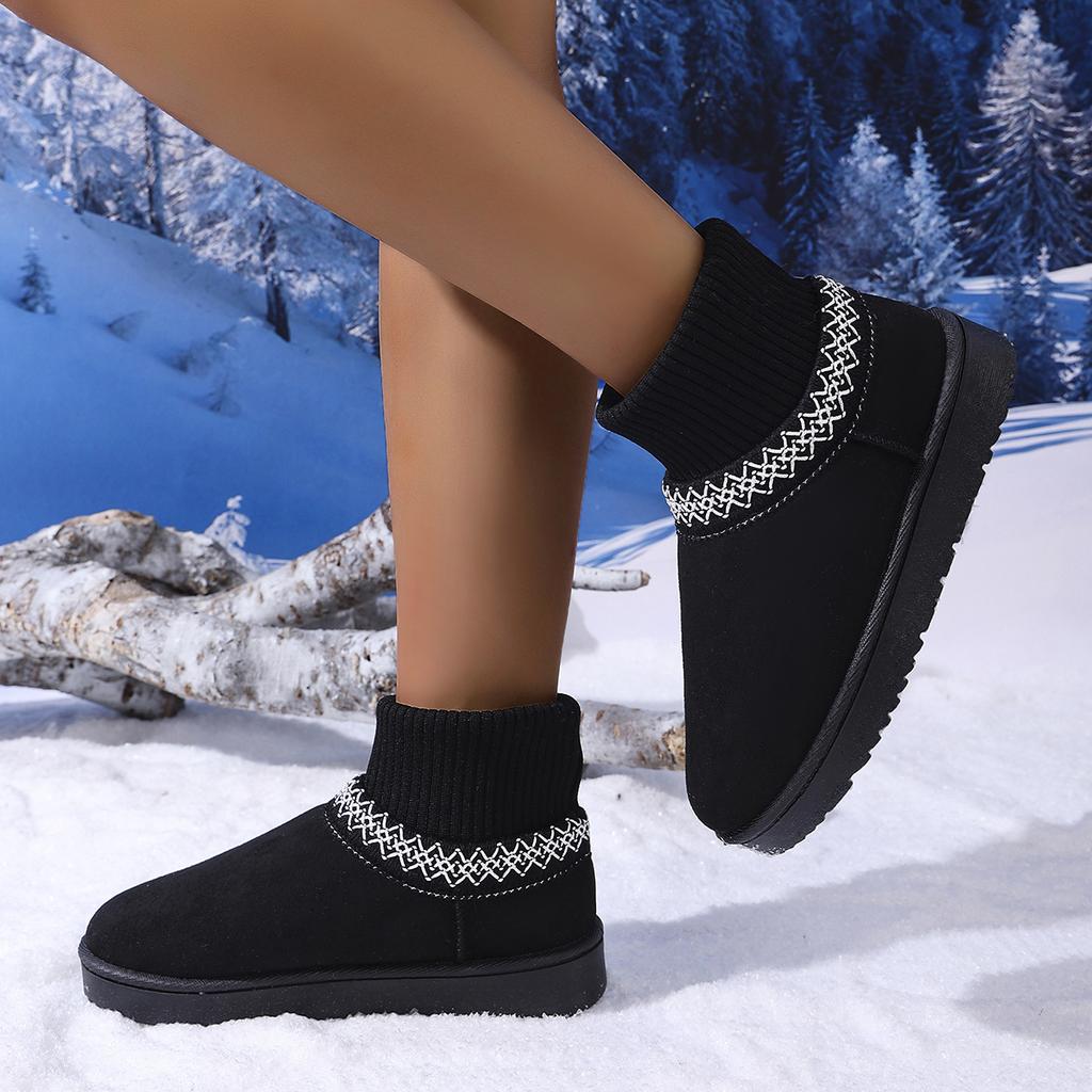 Casual Ethnic Embroidery Snow Boots Women 2025 Soft Thick Bottom Short Plush Snow Boots Winter Warm Knitted Boot Tube Shoes
