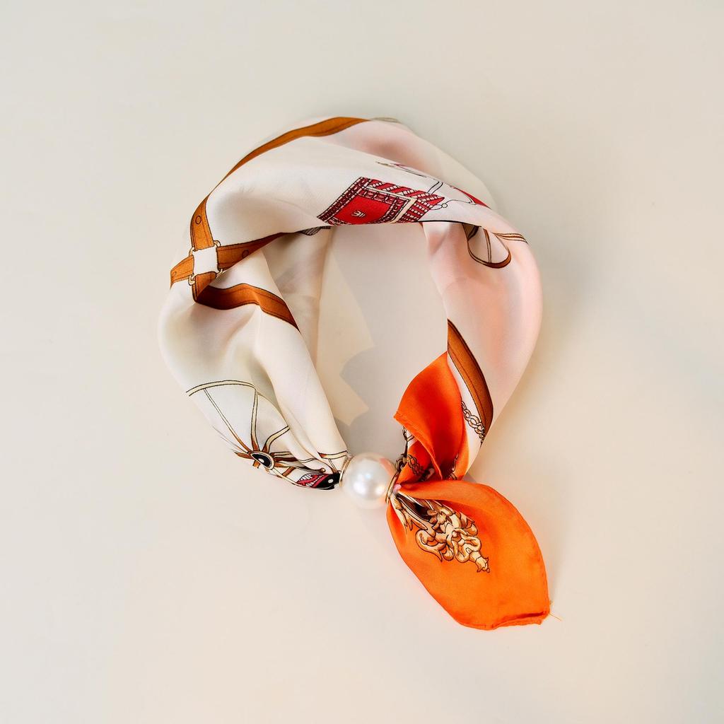 Elegante Sciarpa di Seta Magnetica con Fiori di Cashmere a Pois