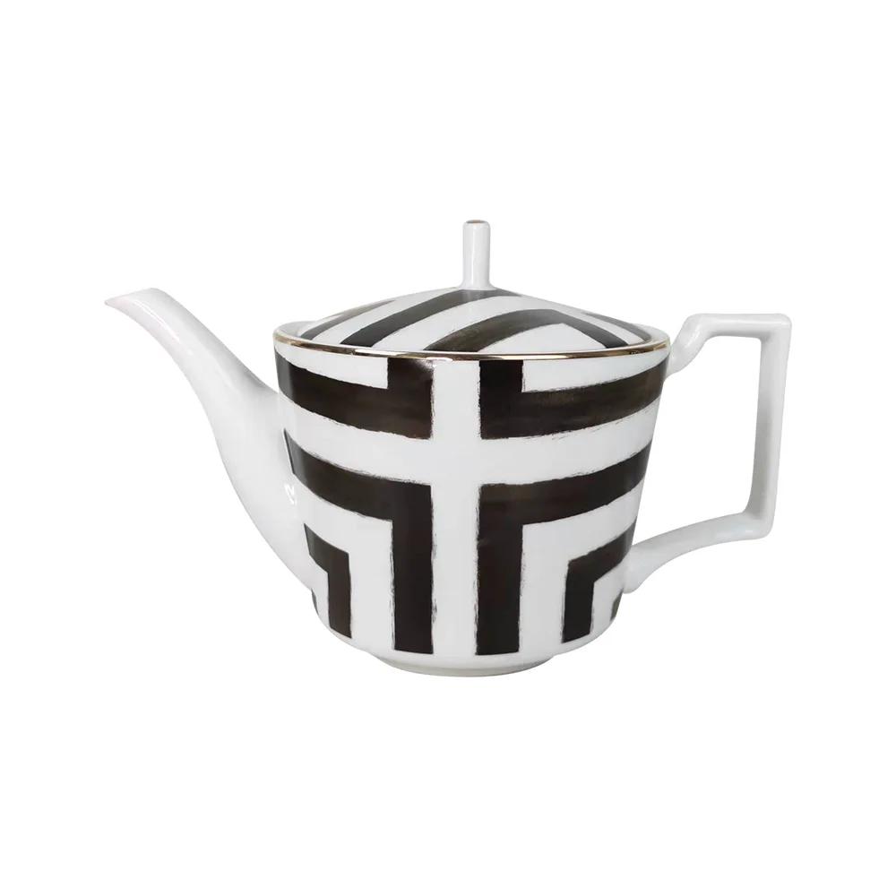 Piatto piano in ceramica a scacchi bianco e nero Tazza da caffè e piattino in bone china Piatti per cibi occidentali Stoviglie eleganti per la casa Tazza
