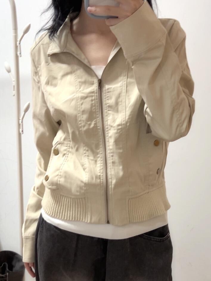 Women's Retro Autumn Lapel Jacket: Chic Thin Cardigan for Versatile Style