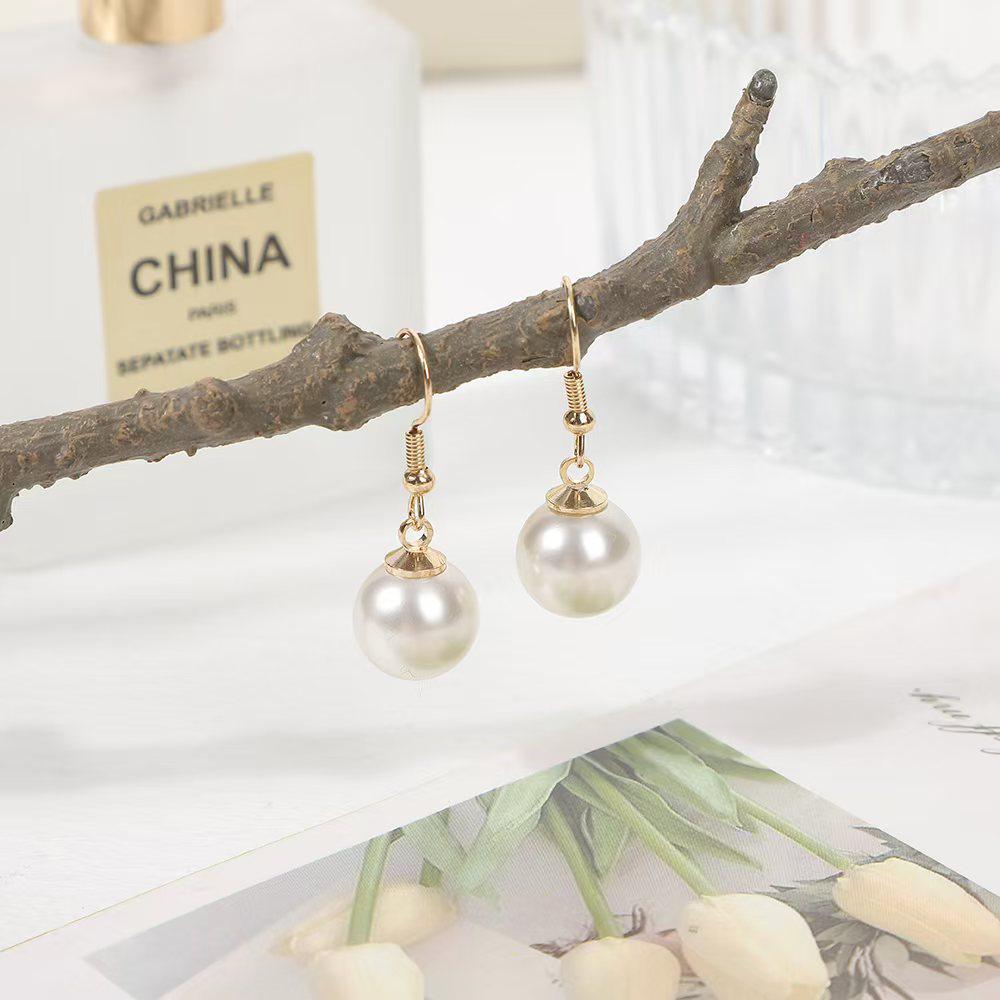 Exquisite Pearl Drop Earrings: Versatile, Fashionable, Luxurious Design for Women