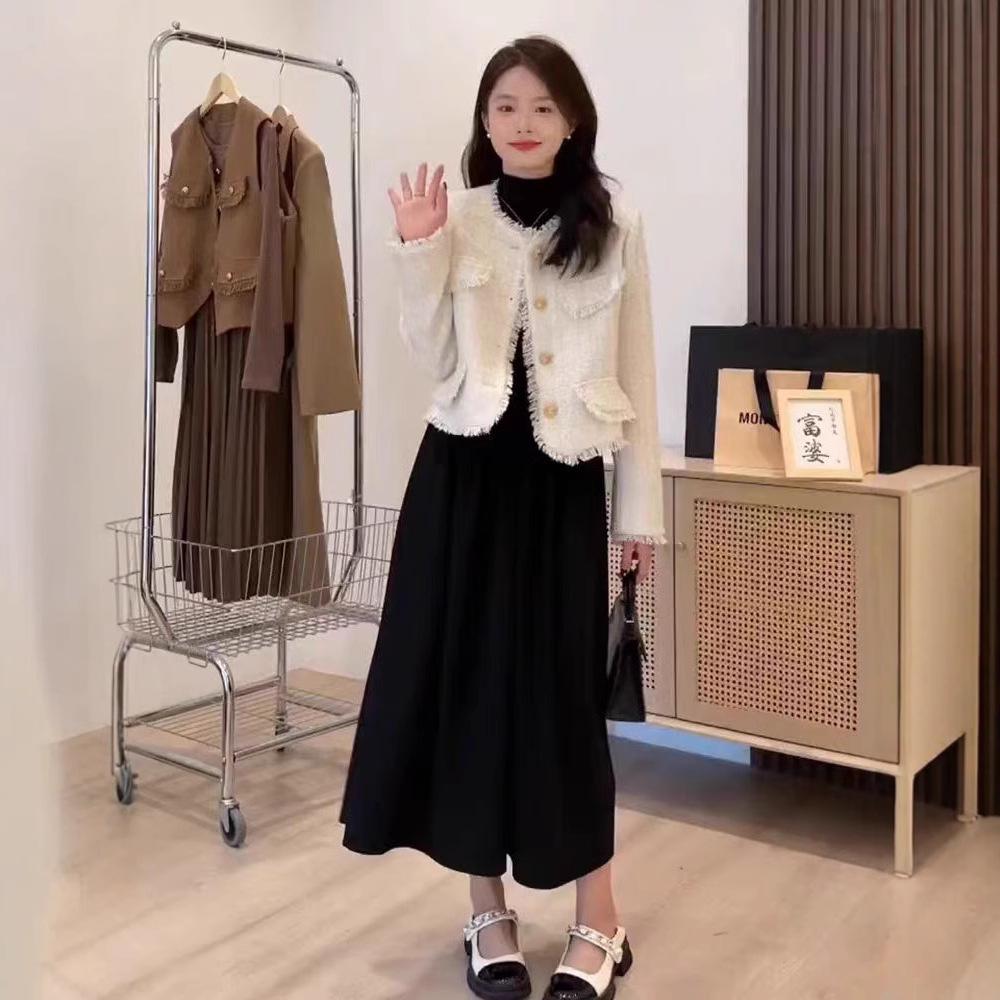 Hepburn Style Black Knitted Dress Women's New Early Autumn Semi-turtleneck Bottomed Inner Long Dress